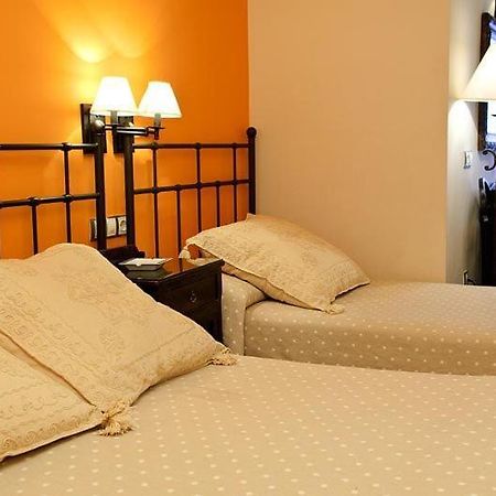 Hostal Vidaller Bielsa Exteriör bild