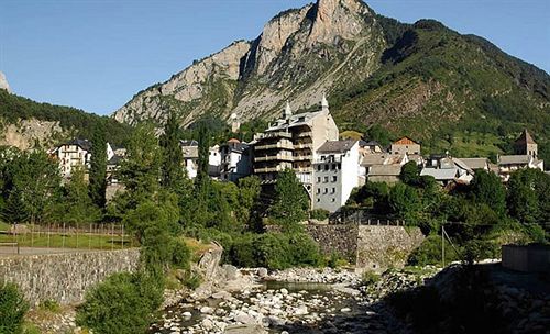 Hostal Vidaller Bielsa Exteriör bild